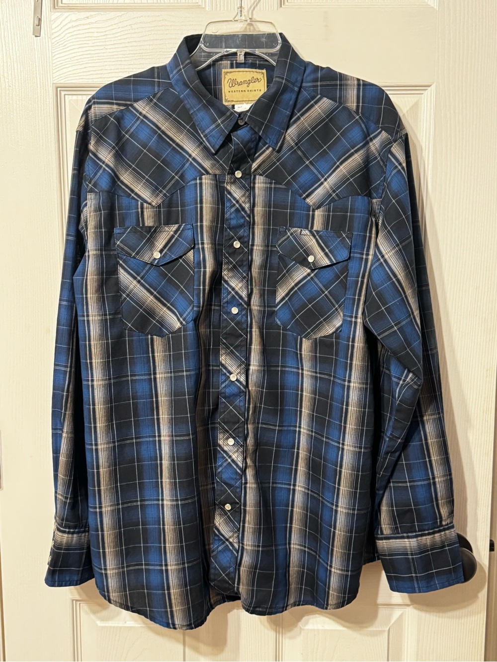 Wrangler Men’s XL Western Shirt Blue Black Plaid Pearl Snap Long Sleeve